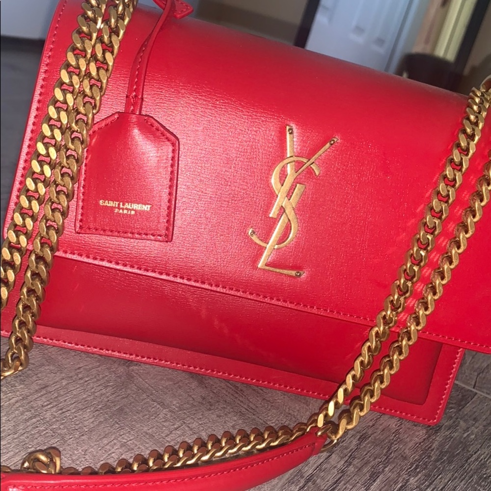 **‼️SOLD‼️** YSL (Saint Laurent) Red Handbag! - Picture 3 of 13